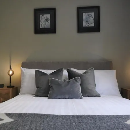 Stylish Modern Apartment With Parking Harrogate Exterior photo